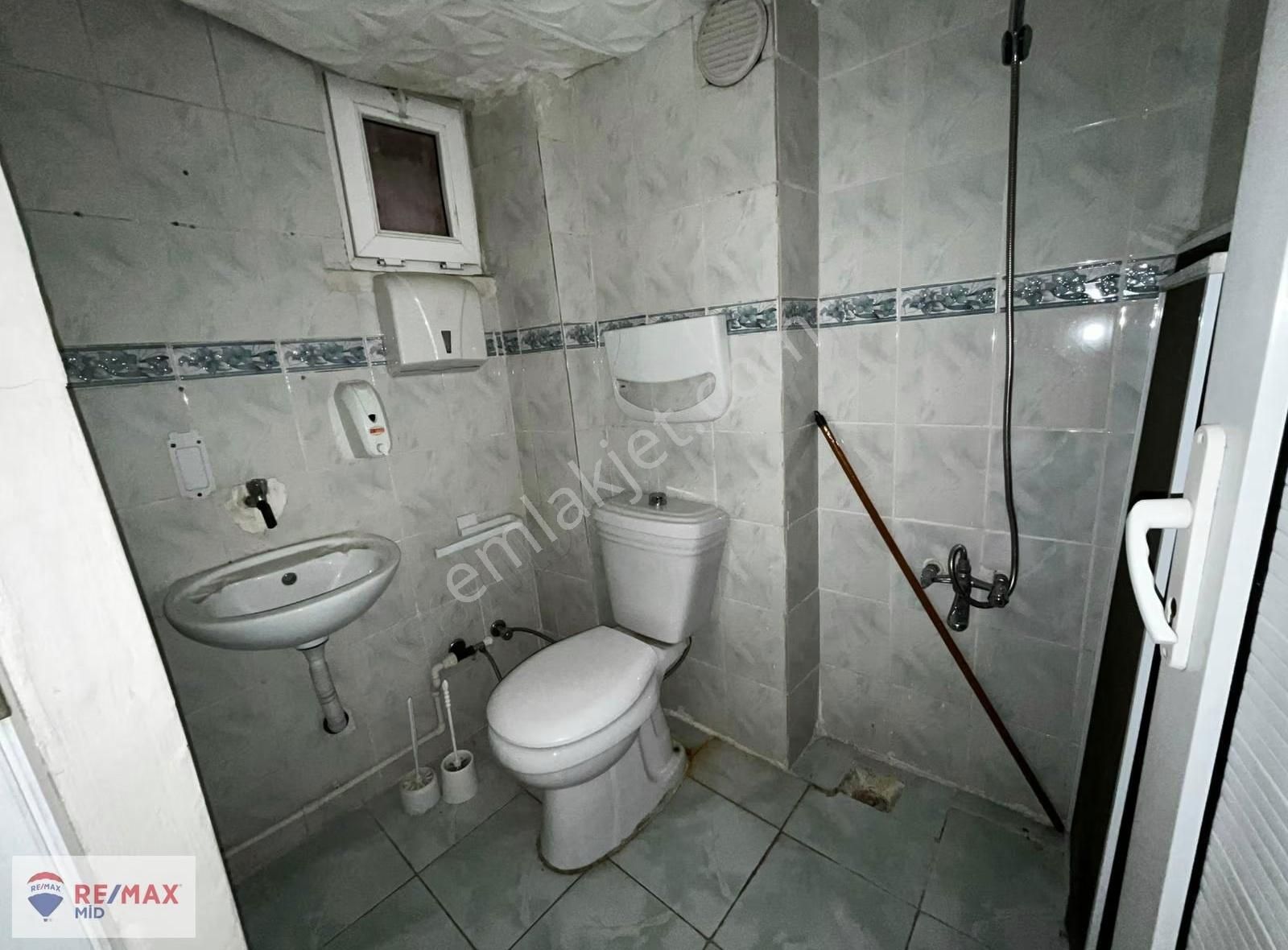 Balıkesır Çarşı Merkezde Yüksek Tabela Değerlı Satılık Ofıs - Görsel 12