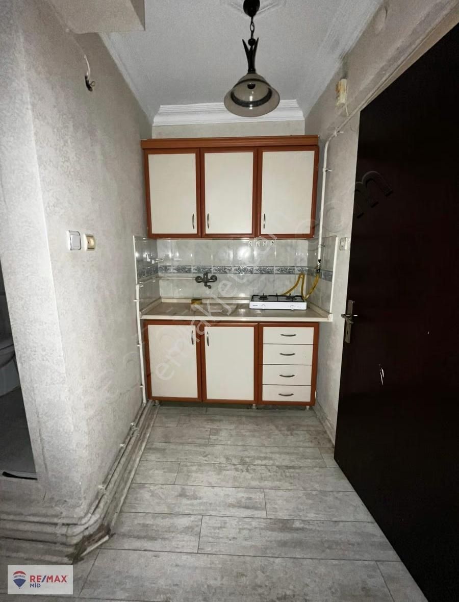 Balıkesır Çarşı Merkezde Yüksek Tabela Değerlı Satılık Ofıs - Görsel 13