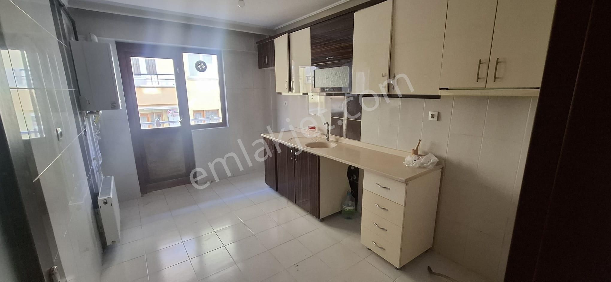 Altındağ - Karapürçek Mahallesi Ön Cephe, Asasnörlü, Caddeye Yakın 3+1 Satılık Daire !!! - Görsel 4