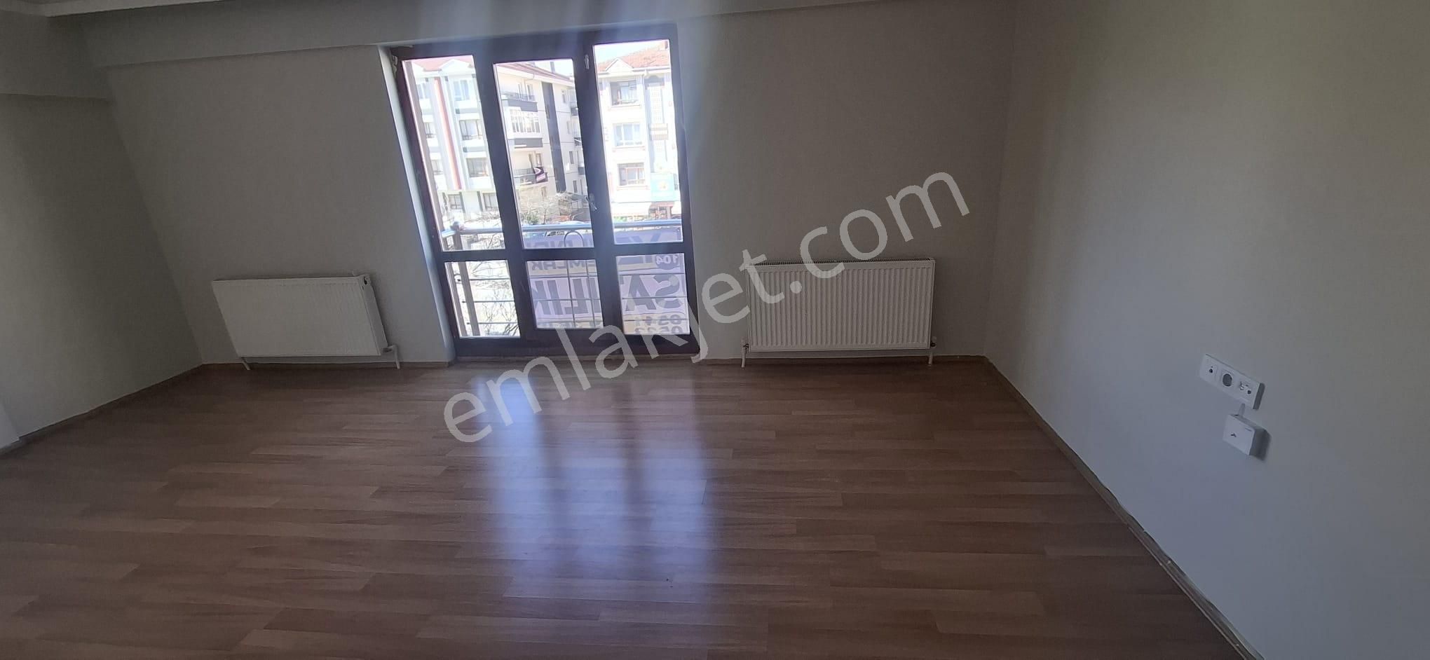 Altındağ - Karapürçek Mahallesi Ön Cephe, Asasnörlü, Caddeye Yakın 3+1 Satılık Daire !!! - Görsel 2