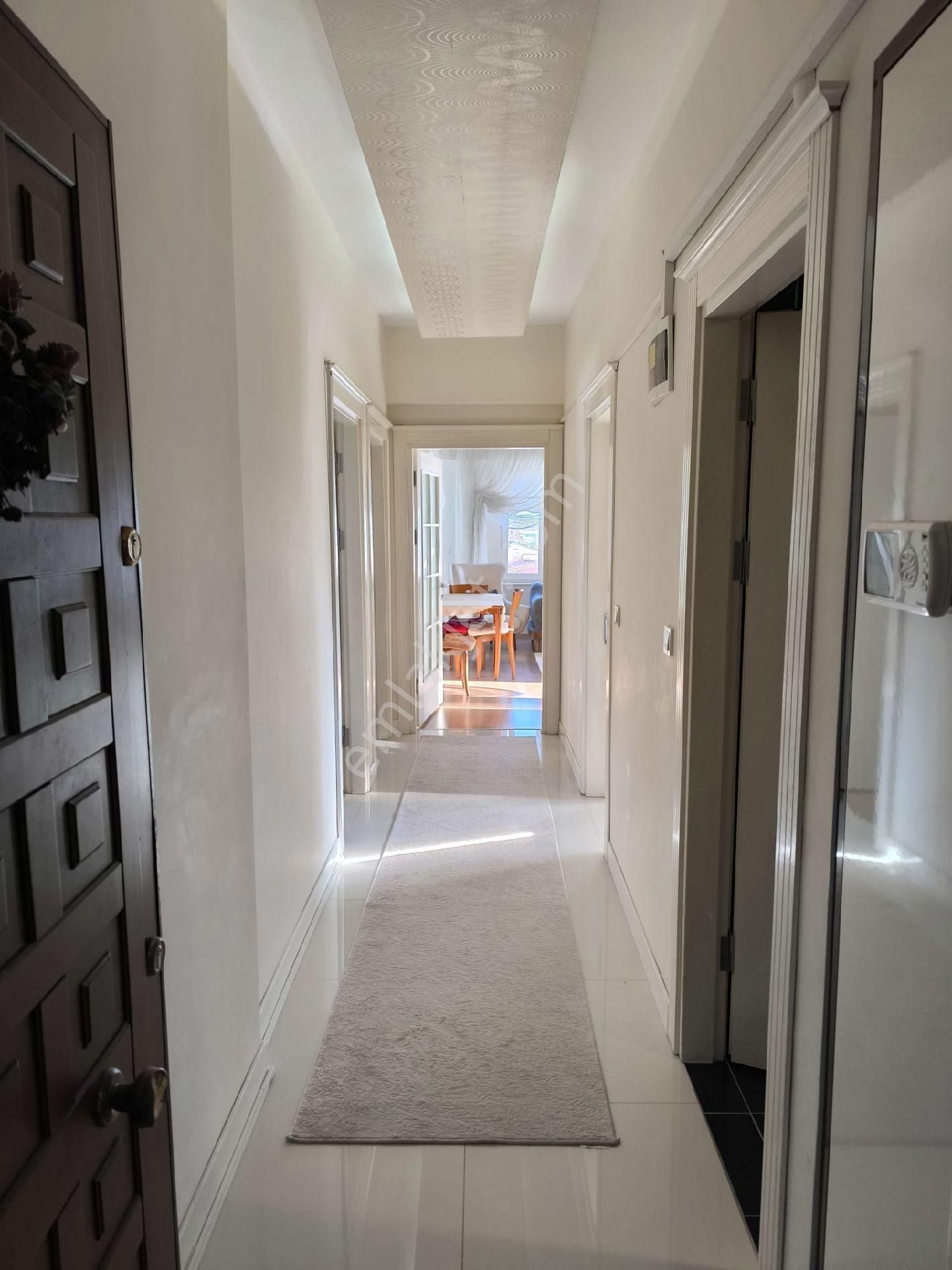 Hurma’da Liman’a Sınır Denize 1.000 Mt. Full Eşyalı 2+1 Ayrı Mutfaklı Cam Balkonlu Daire - Görsel 6