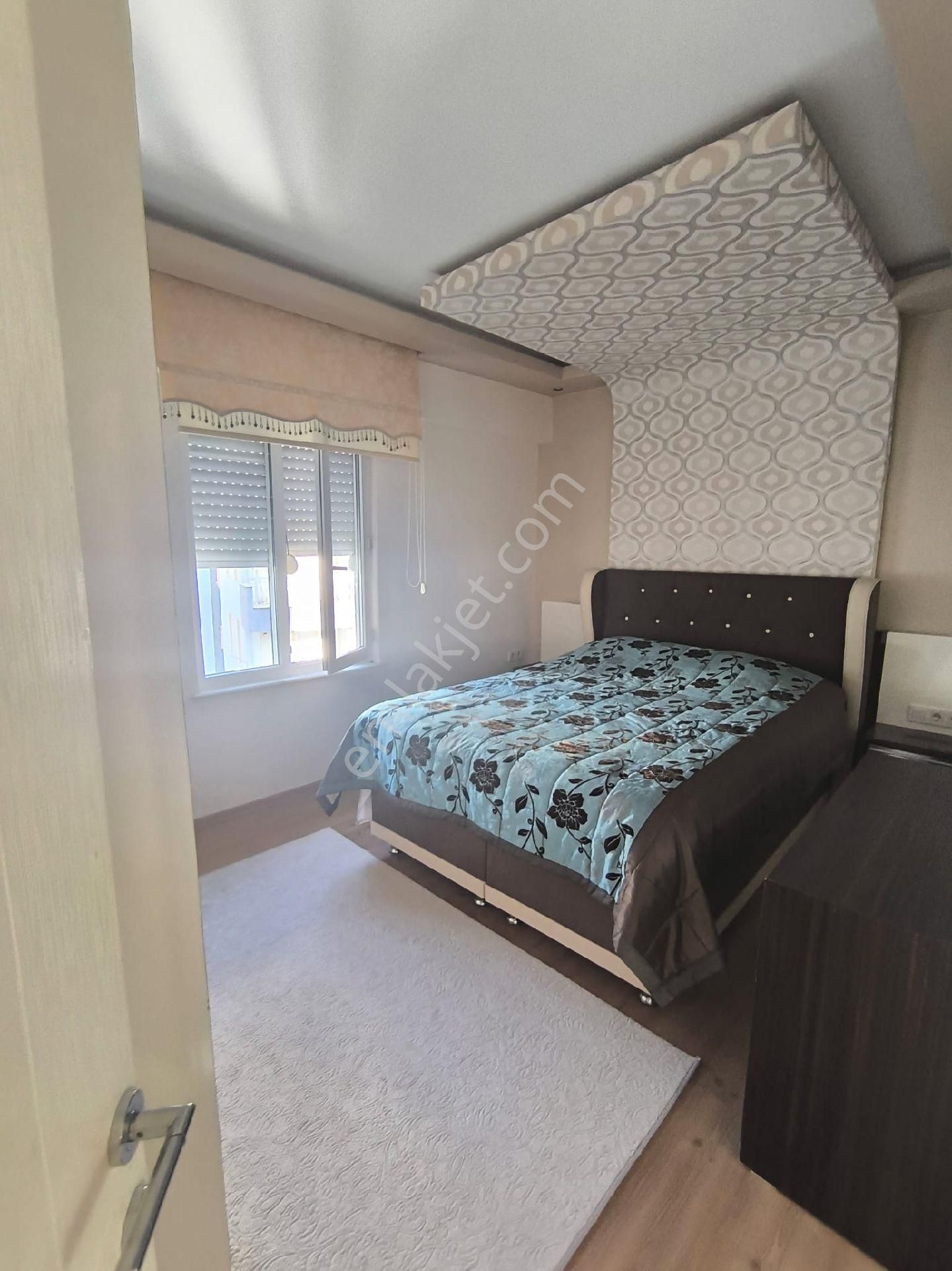 Hurma’da Liman’a Sınır Denize 1.000 Mt. Full Eşyalı 2+1 Ayrı Mutfaklı Cam Balkonlu Daire - Görsel 13