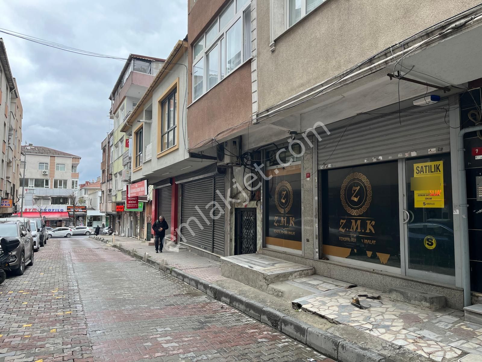 Serkan Gayrimenkulden Bahçelievler Fevzimakmakta Satılık Düz Giriş Dükkan