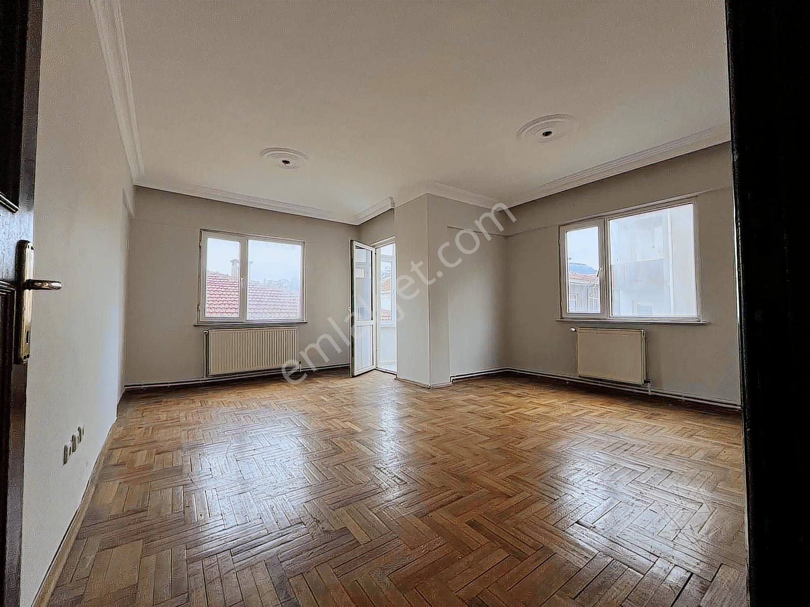 Maltepe Zümrütevlerde Öz İş Sitesisinde Cad Üzeri 3+1 5 Kat - Görsel 7