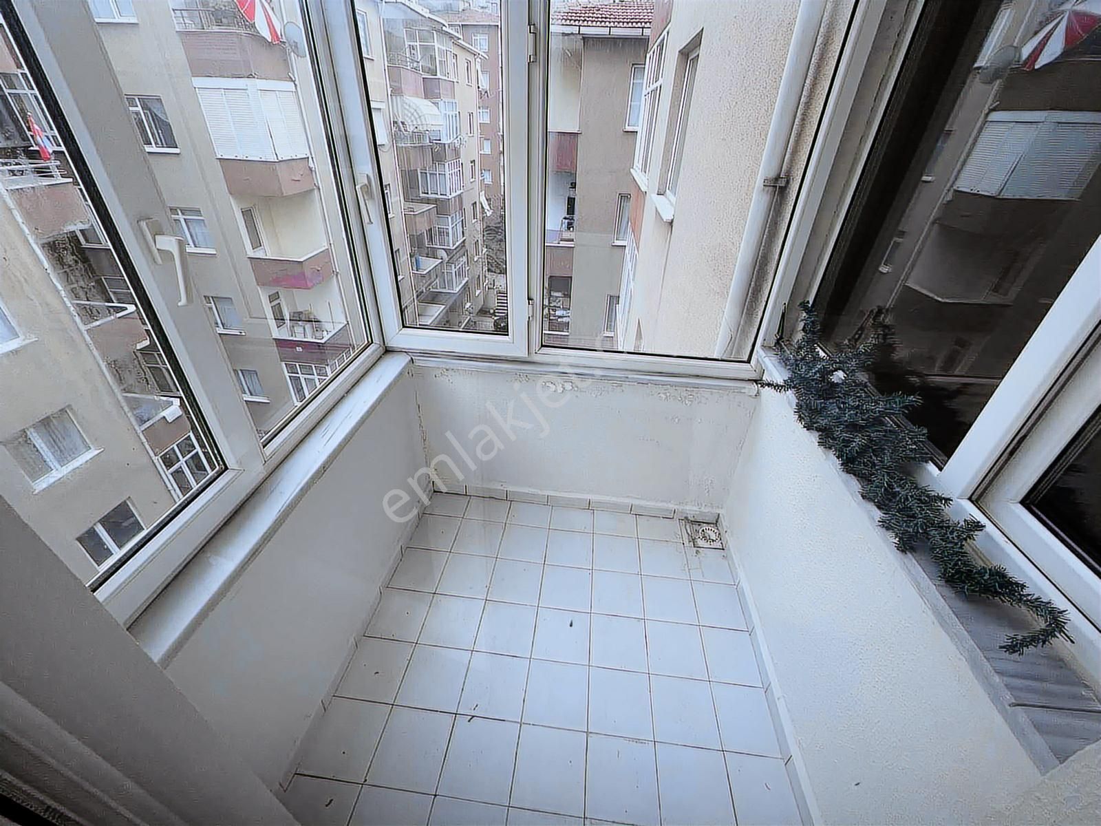 Maltepe Zümrütevlerde Öz İş Sitesisinde Cad Üzeri 3+1 5 Kat - Görsel 26