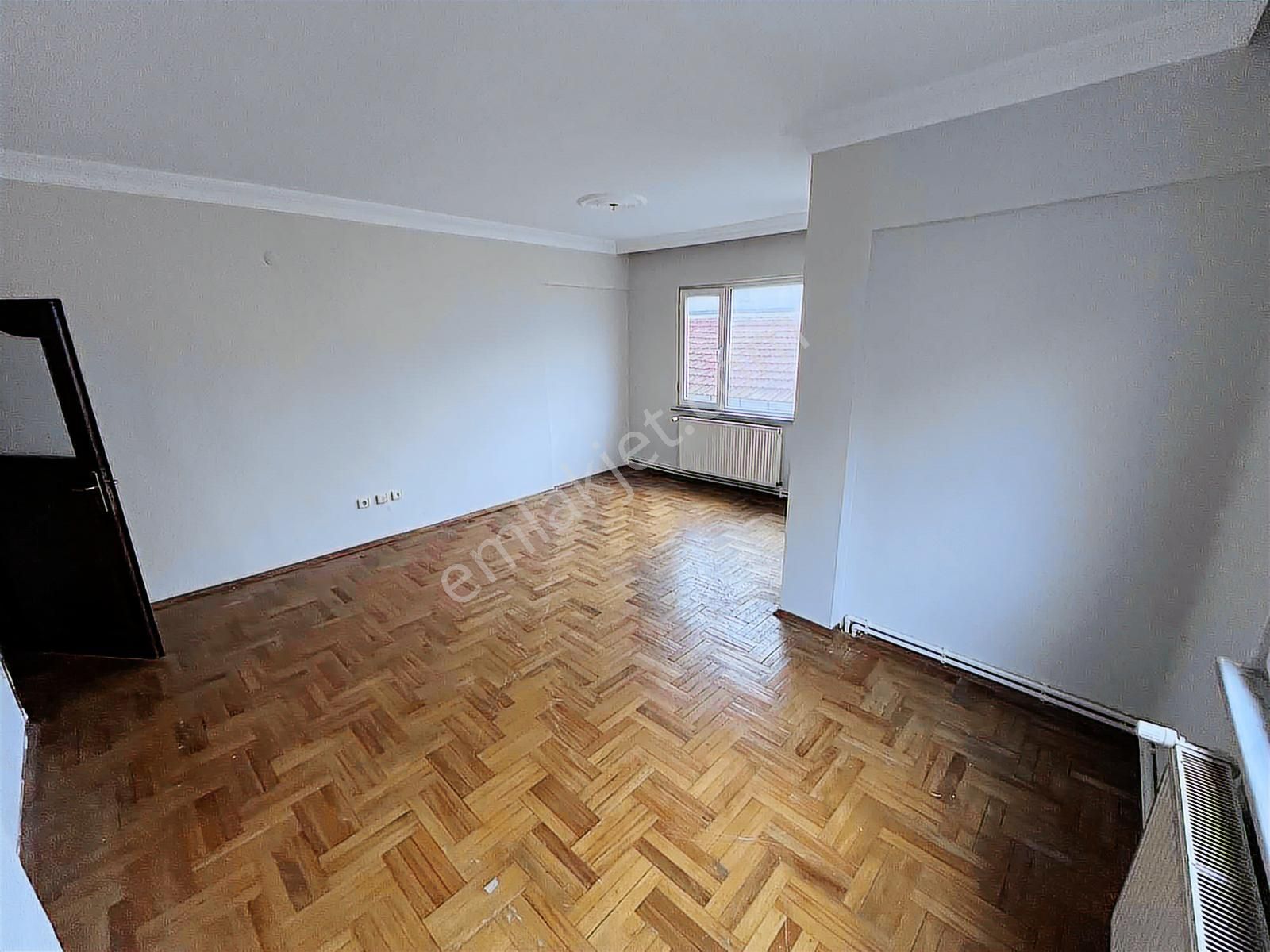 Maltepe Zümrütevlerde Öz İş Sitesisinde Cad Üzeri 3+1 5 Kat - Görsel 2