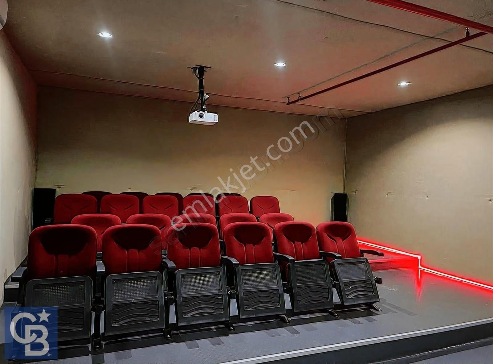 Aliağa'nın En Prestijli Sitesi Ertürk Loca'da Satılık 2+1 - Görsel 2