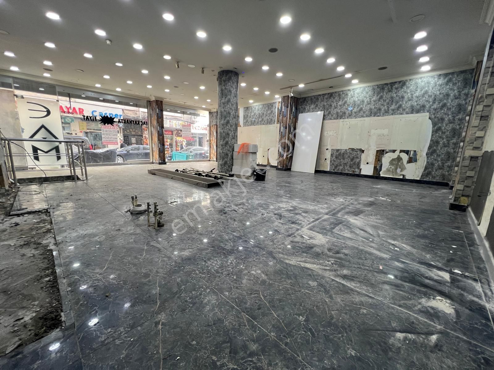 Şirinevler Mahallesinde Yaya Ve Araç Trafiğinin Olduğu Fetih 5 Sokakta Kiralık 2 Katlı Dükkan - Görsel 4