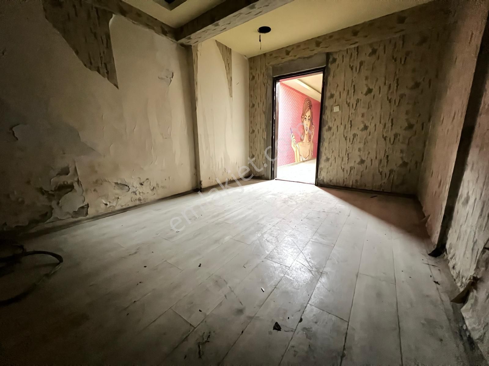 Şirinevler Mahallesinde Yaya Ve Araç Trafiğinin Olduğu Fetih 5 Sokakta Kiralık 2 Katlı Dükkan - Görsel 15