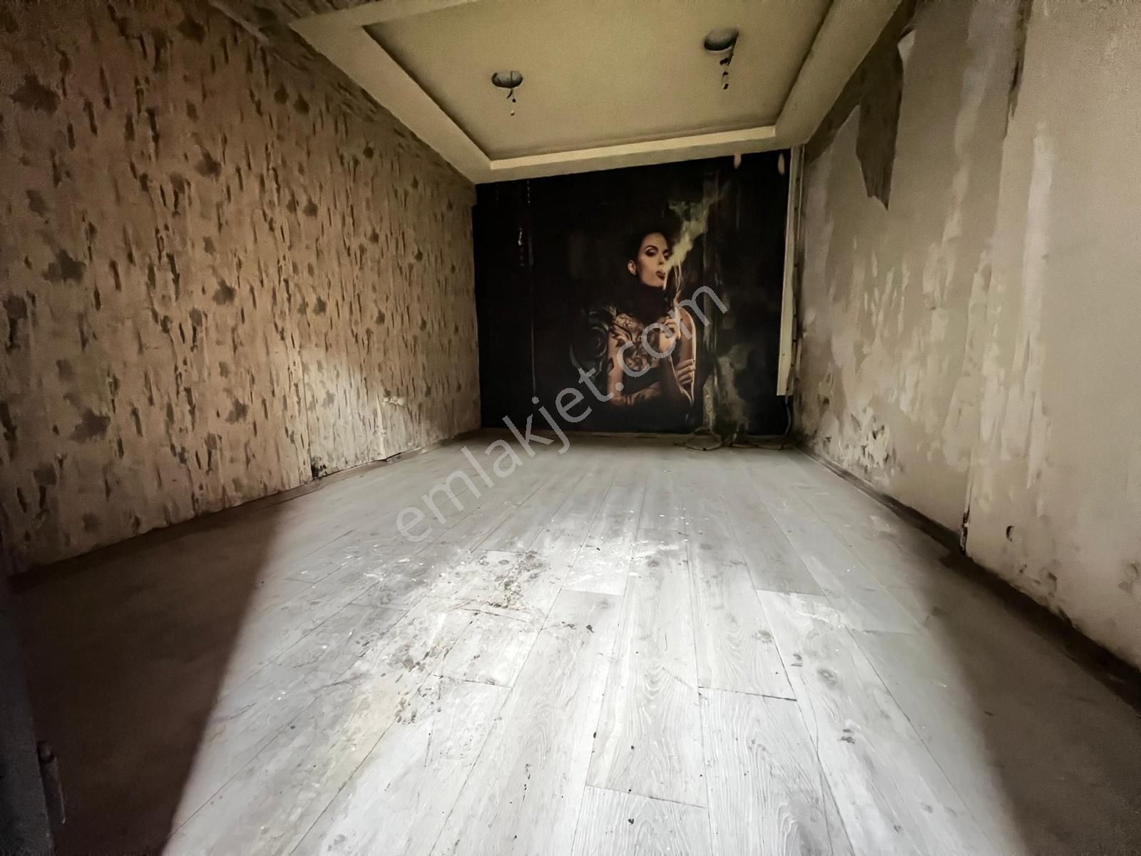 Şirinevler Mahallesinde Yaya Ve Araç Trafiğinin Olduğu Fetih 5 Sokakta Kiralık 2 Katlı Dükkan - Görsel 14