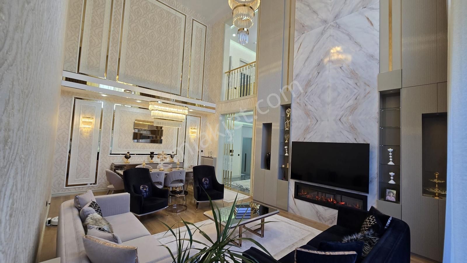 Çankaya Dodurga Natura Yaşamkent'te Bahçe Katı 8+1 Satılık Daire