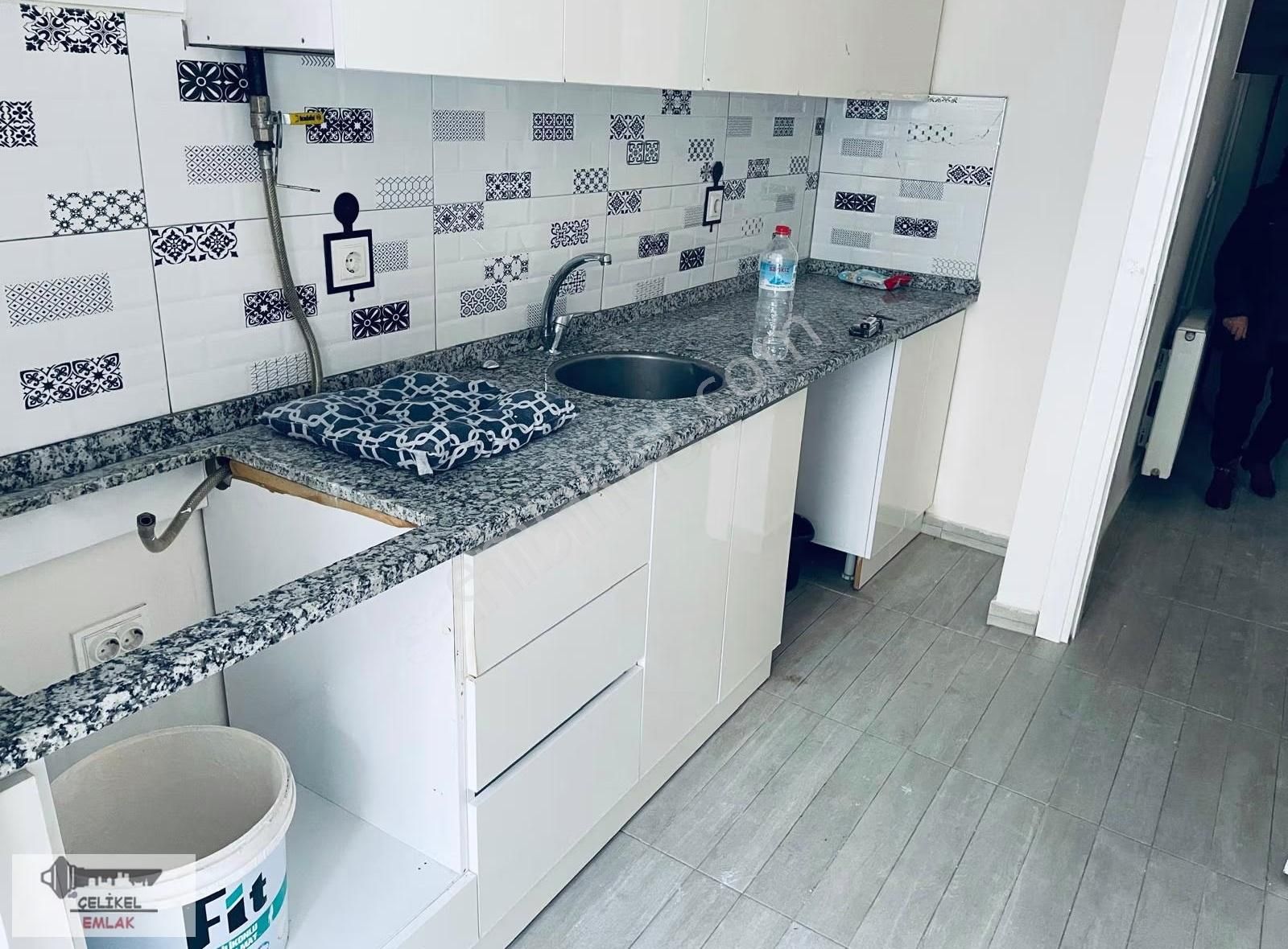 Konak Hatay Kiralık Daire 2+1 176 Sk