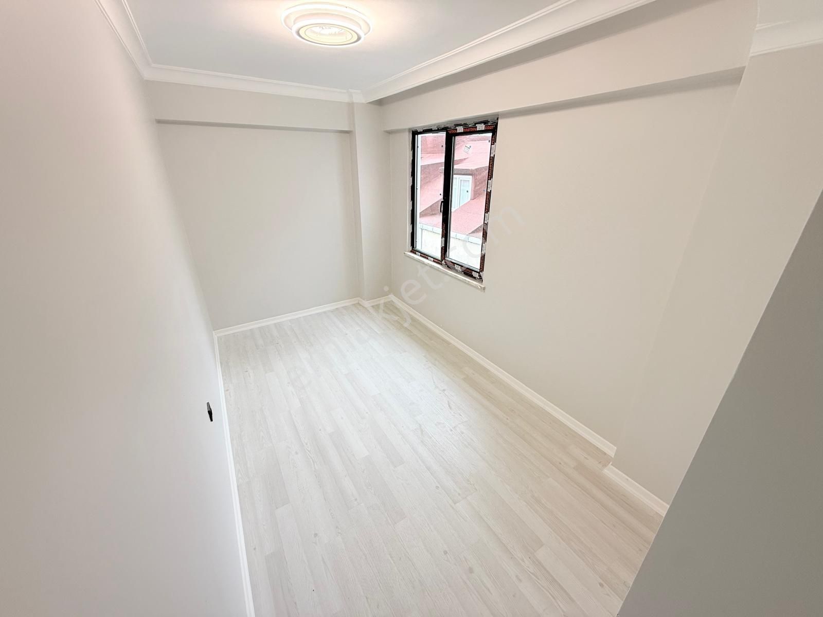 Pusula İnş.tan Ordu Cadesinin Uzerinde Lux 95m2 2+1 1kat Daire - Görsel 9