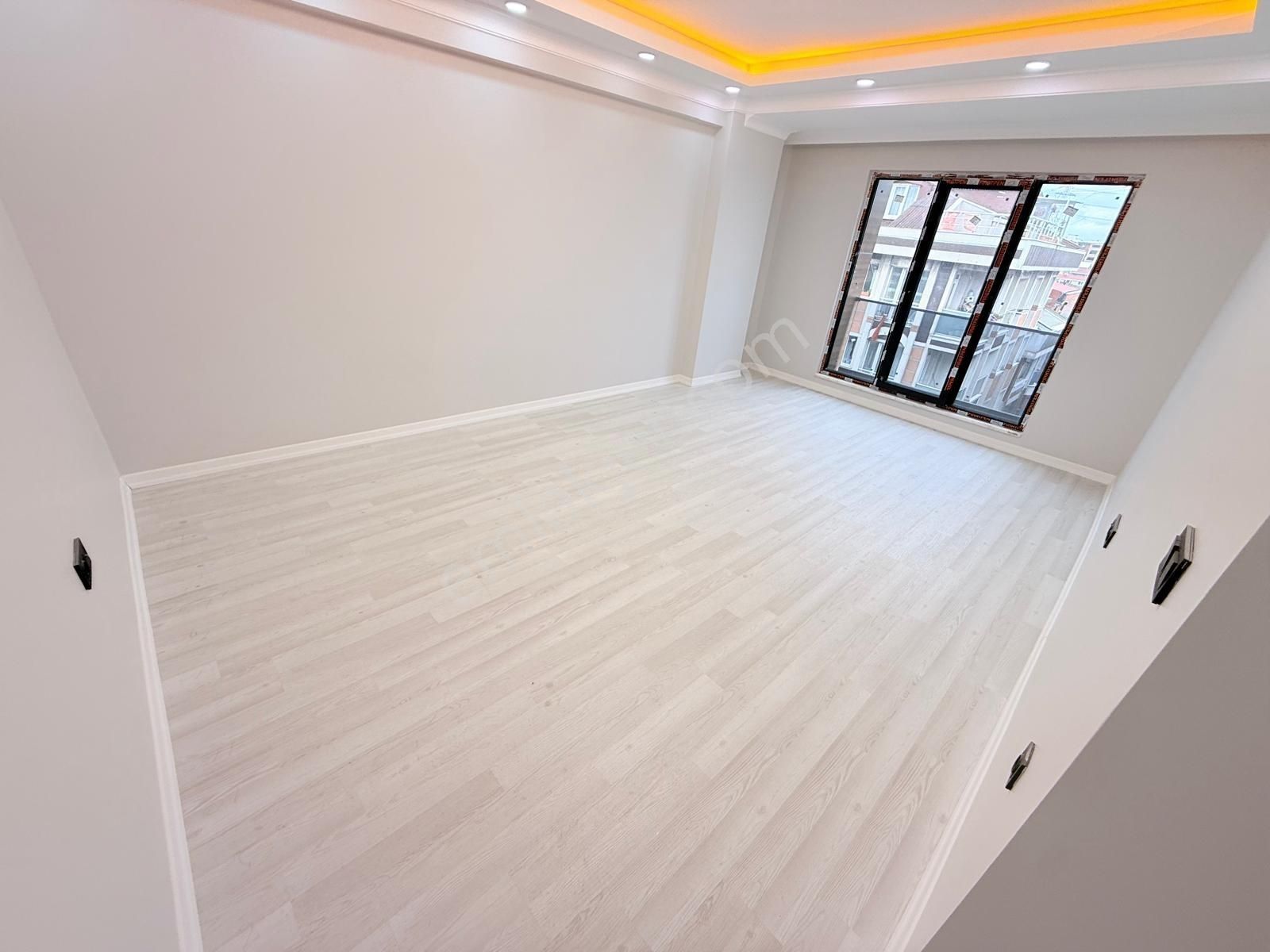 Pusula İnş.tan Ordu Cadesinin Uzerinde Lux 95m2 2+1 1kat Daire - Görsel 2