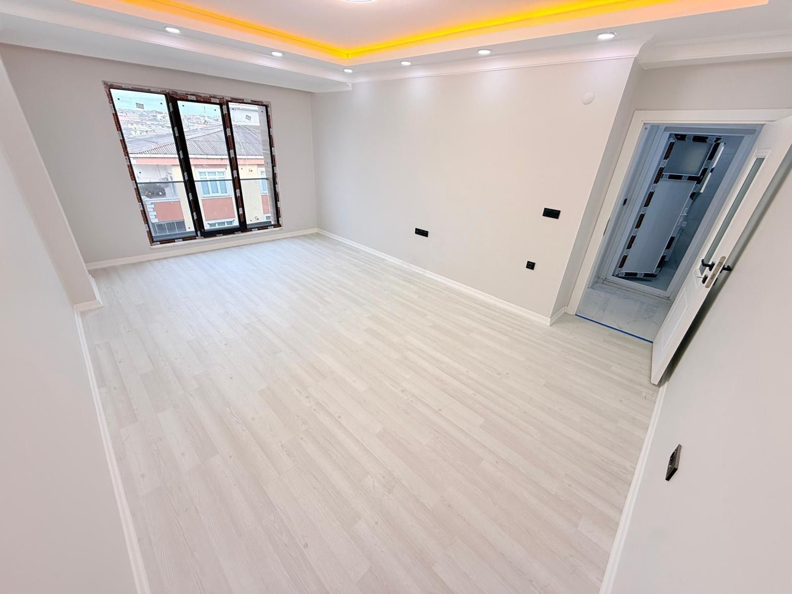 Pusula İnş.tan Ordu Cadesinin Uzerinde Lux 95m2 2+1 1kat Daire