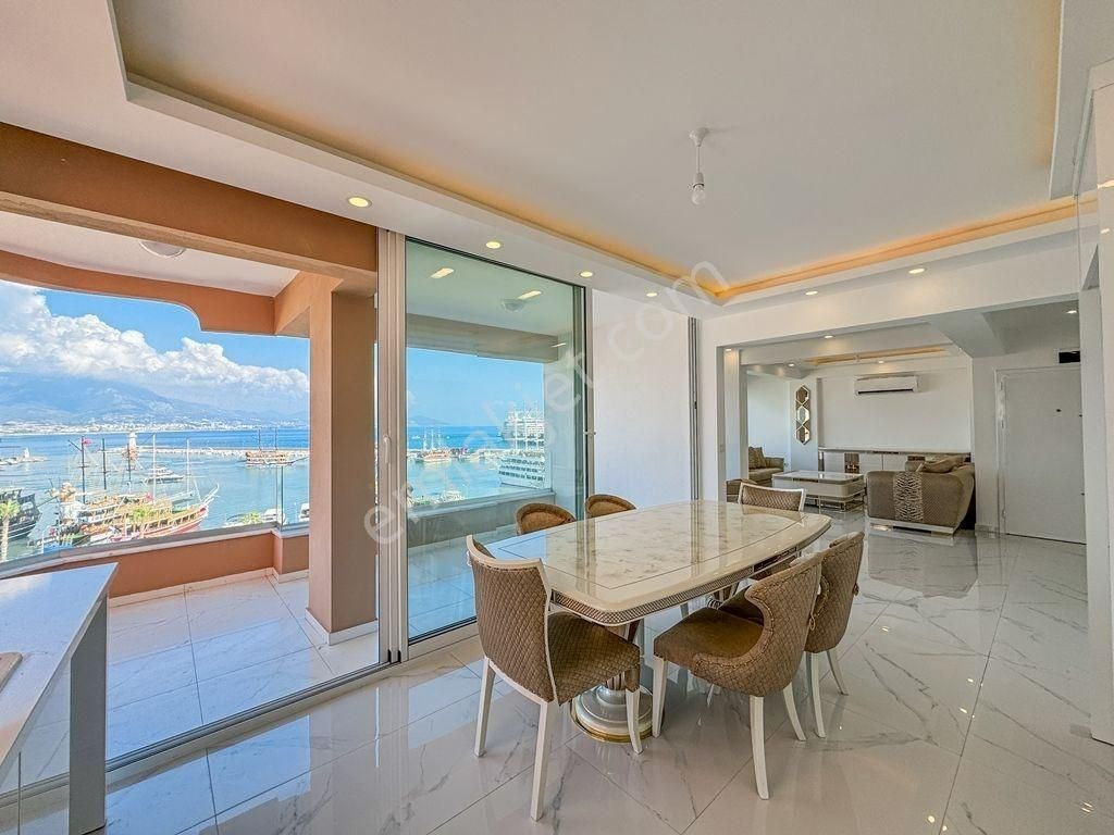 Alanya Merkez’de Denize 50 M | İskele Manzaralı 2+1 Satılık Daire - Görsel 7