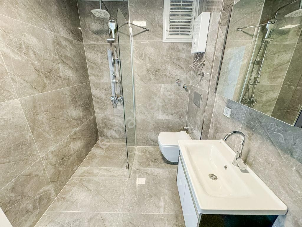 Alanya Merkez’de Denize 50 M | İskele Manzaralı 2+1 Satılık Daire - Görsel 24