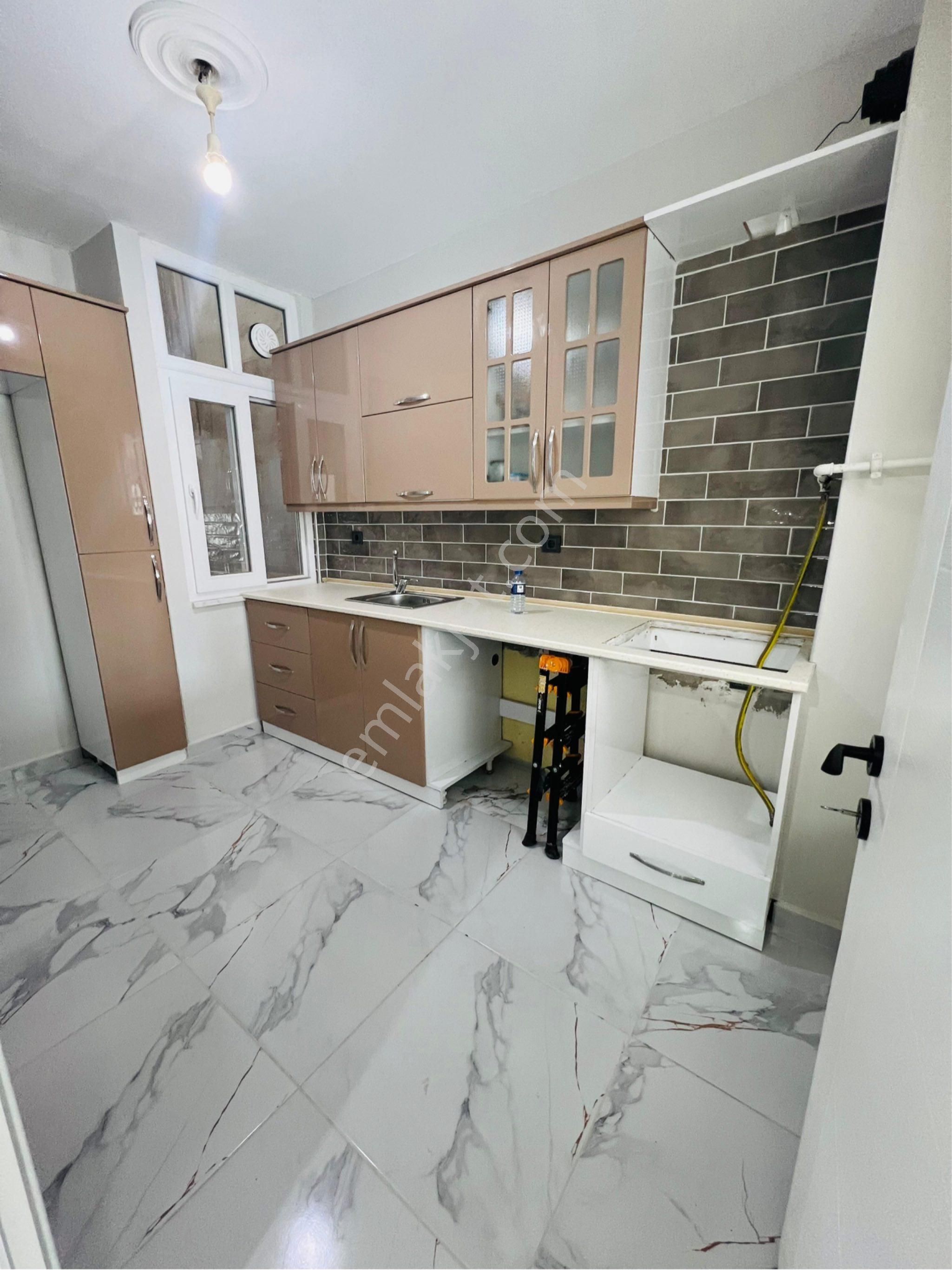 Divitcioglu Caddesi Uzerinde Satılık Daire - Görsel 5