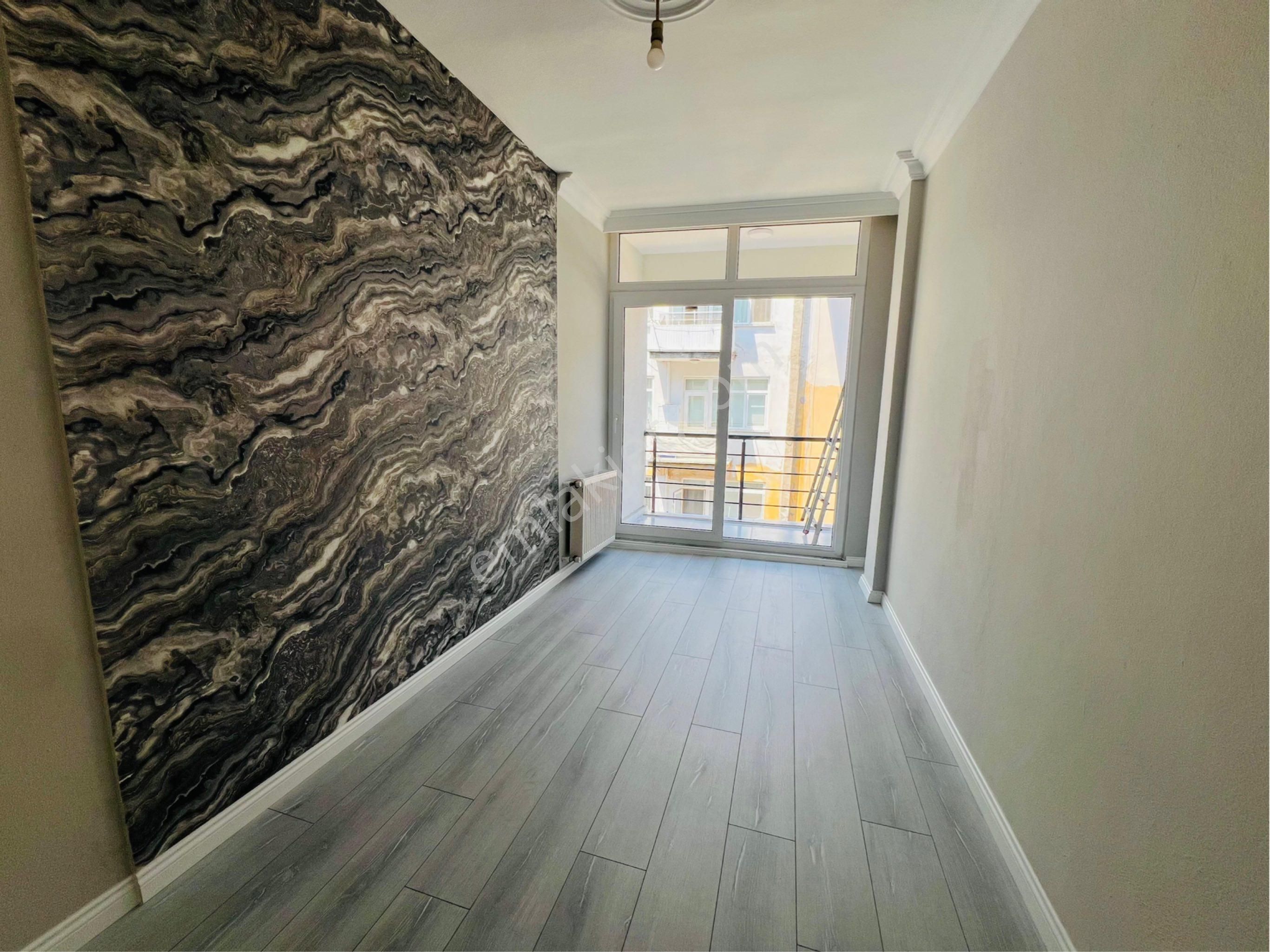 Divitcioglu Caddesi Uzerinde Satılık Daire - Görsel 8