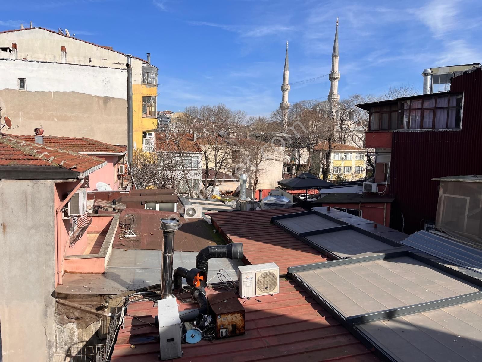 Üsküdar Tam Merkezde Harika Lokasyonda,kiralık Daire Yada İşyeri - Görsel 14