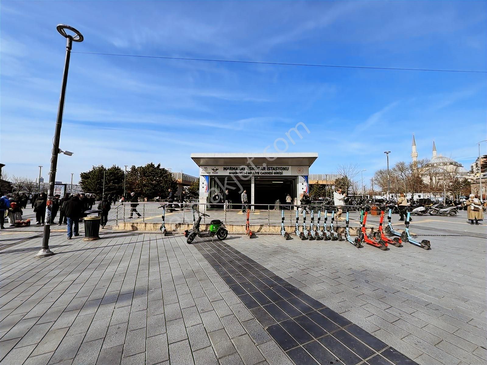 Üsküdar Tam Merkezde Harika Lokasyonda,kiralık Daire Yada İşyeri - Görsel 15