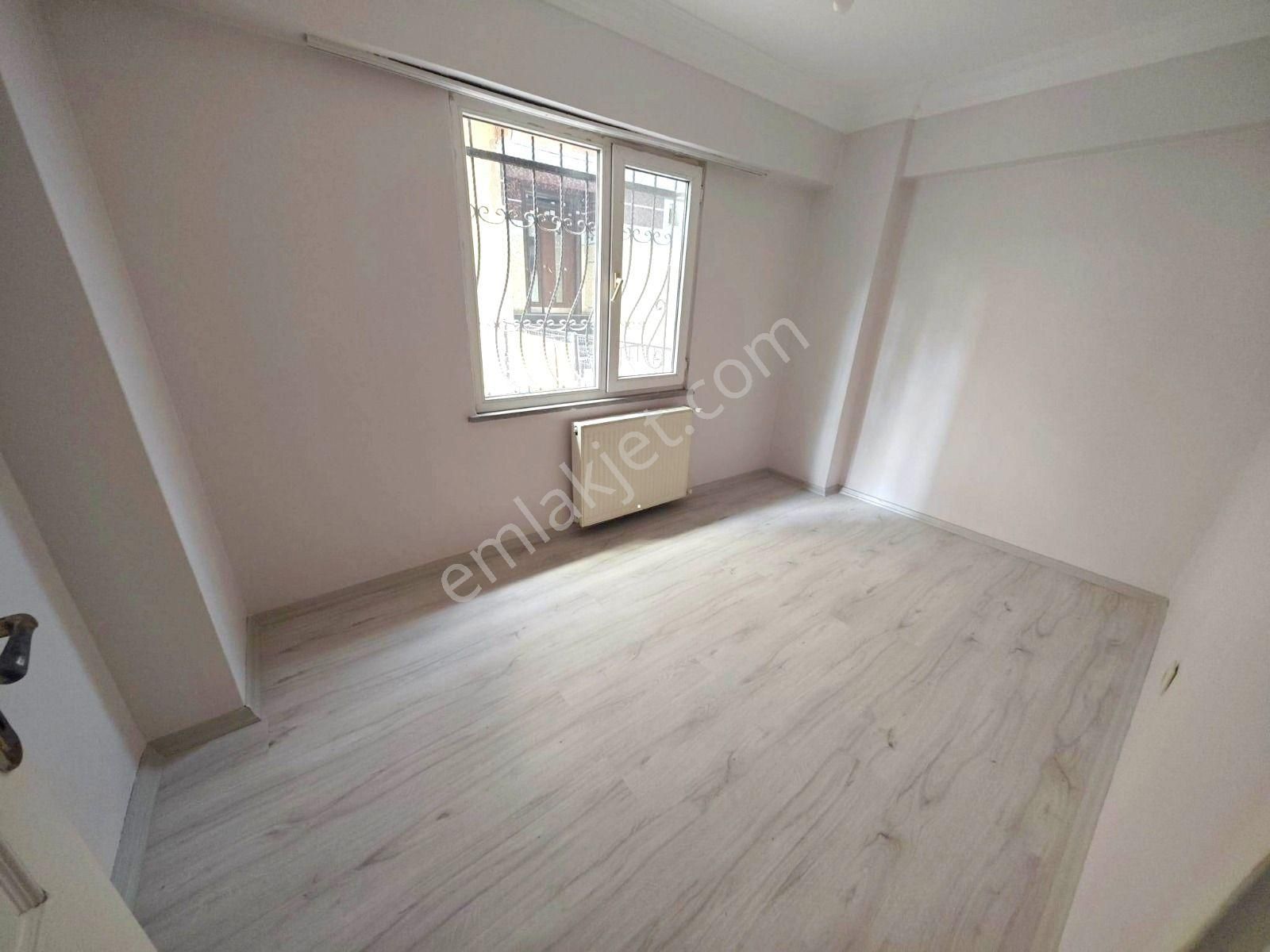 Tutar Da Çakmak Duragı Yakını 2+1 70 M2 Bahçe Kat Daire Boş - Görsel 9