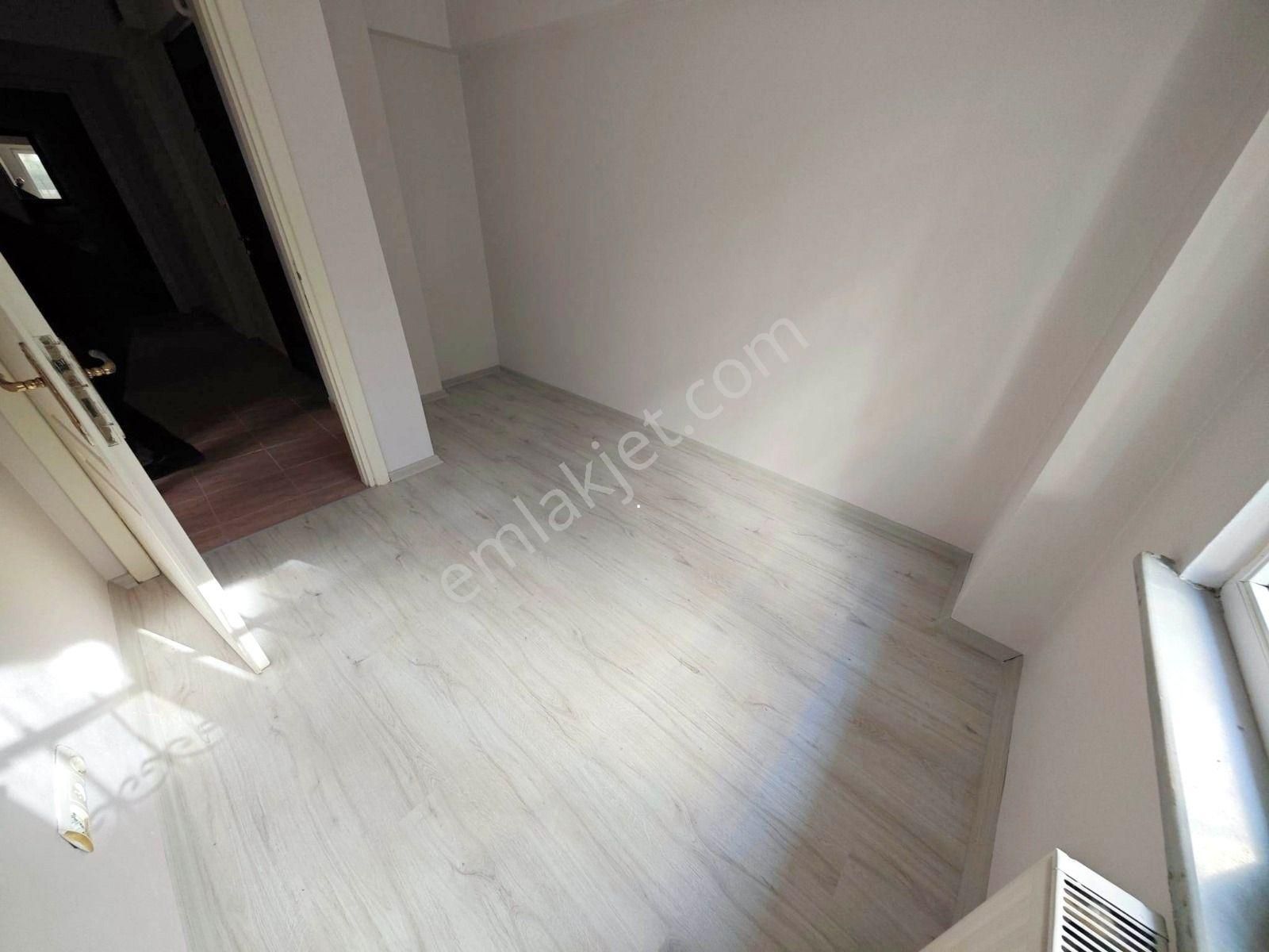 Tutar Da Çakmak Duragı Yakını 2+1 70 M2 Bahçe Kat Daire Boş - Görsel 12