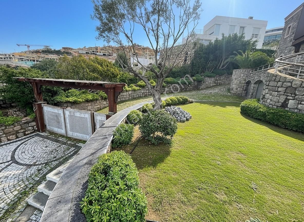 Yalıkavakta Marina Manzaralı Natamam Müstakil Villa | Tekce - Görsel 3