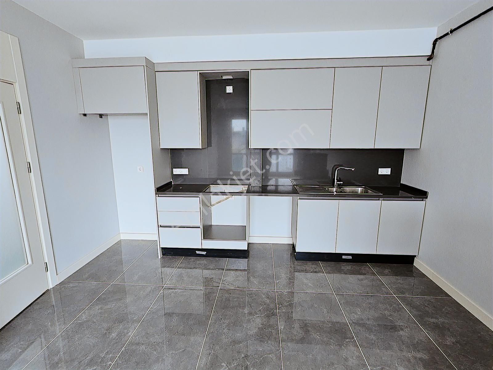 Şerifali Tatlısu Mah. En İyi Prestijli Projesinde Kiralık 2+1 - Görsel 4