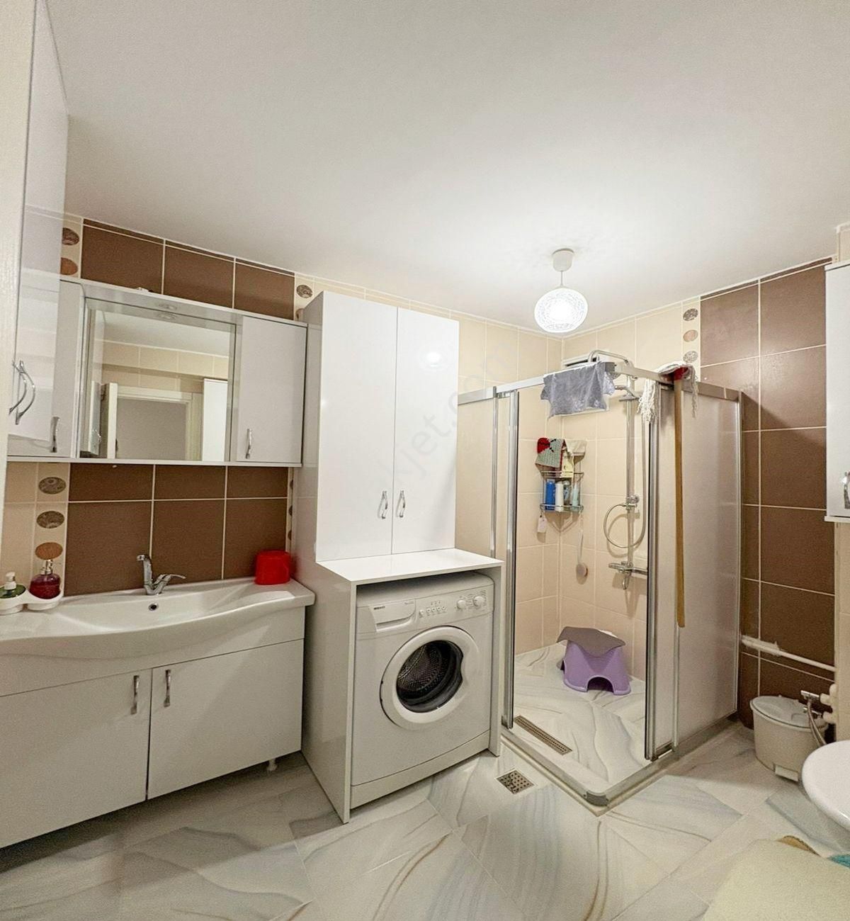 Avcılar Cihangirde 3+1 Ön Cephe Geniş Kullanışlı Satılık Ara Kat Daire - Görsel 20