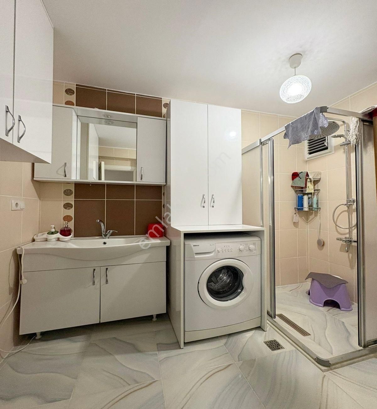 Avcılar Cihangirde 3+1 Ön Cephe Geniş Kullanışlı Satılık Ara Kat Daire - Görsel 7