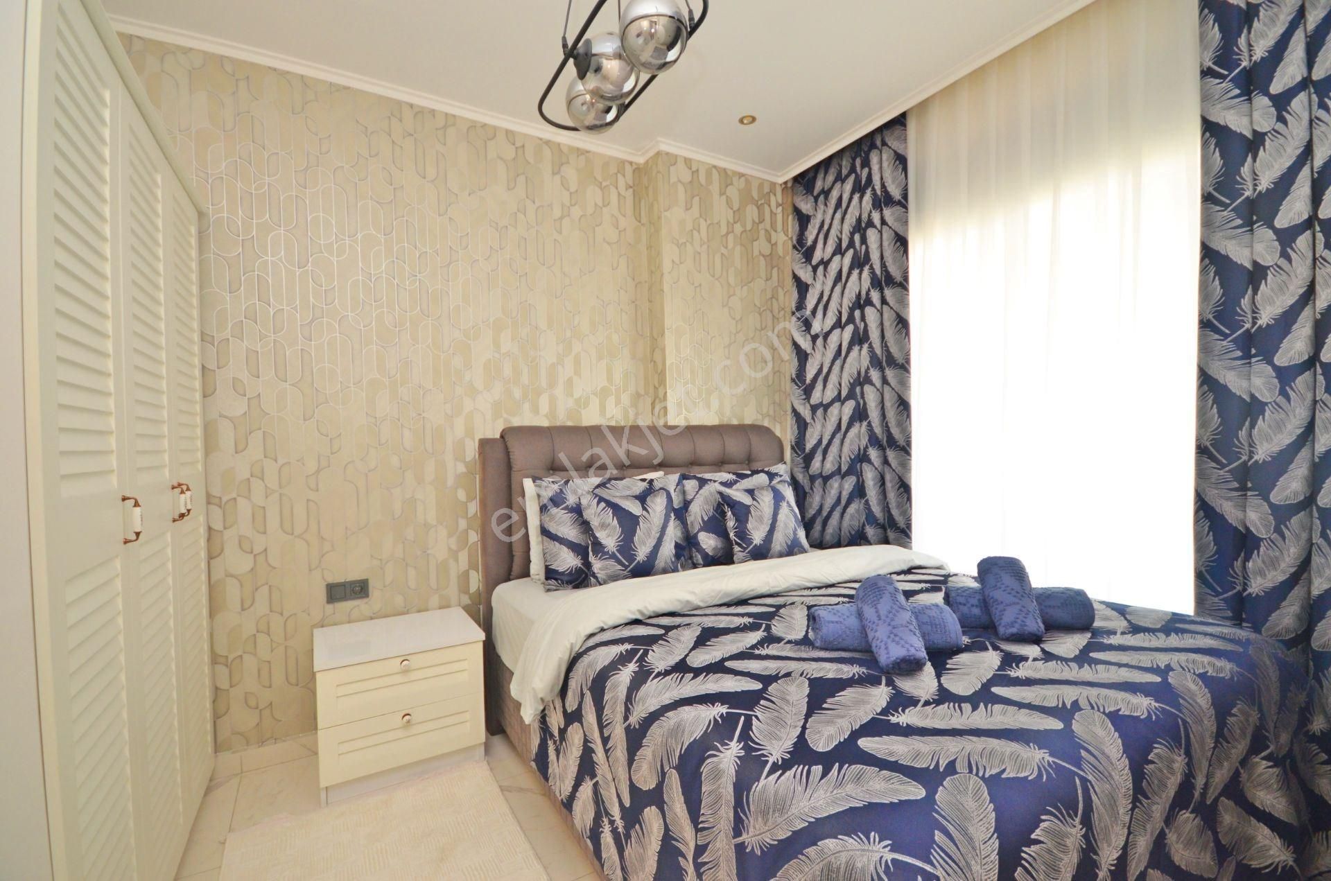 Alanya Demirtaş’ta Deniz & Havuz Manzaralı Full Eşyalı 2+1 Daire - Görsel 7