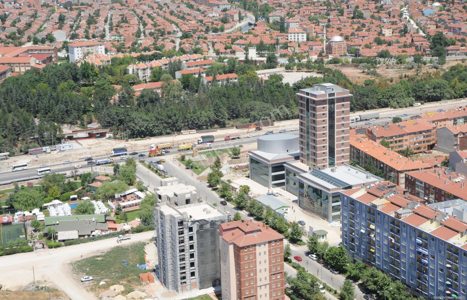 Üniversite Cadddesi Üzerinde Bağlar Tramvay Durağı Yakını 7 Metre Cepheli İşyeri - Görsel 22