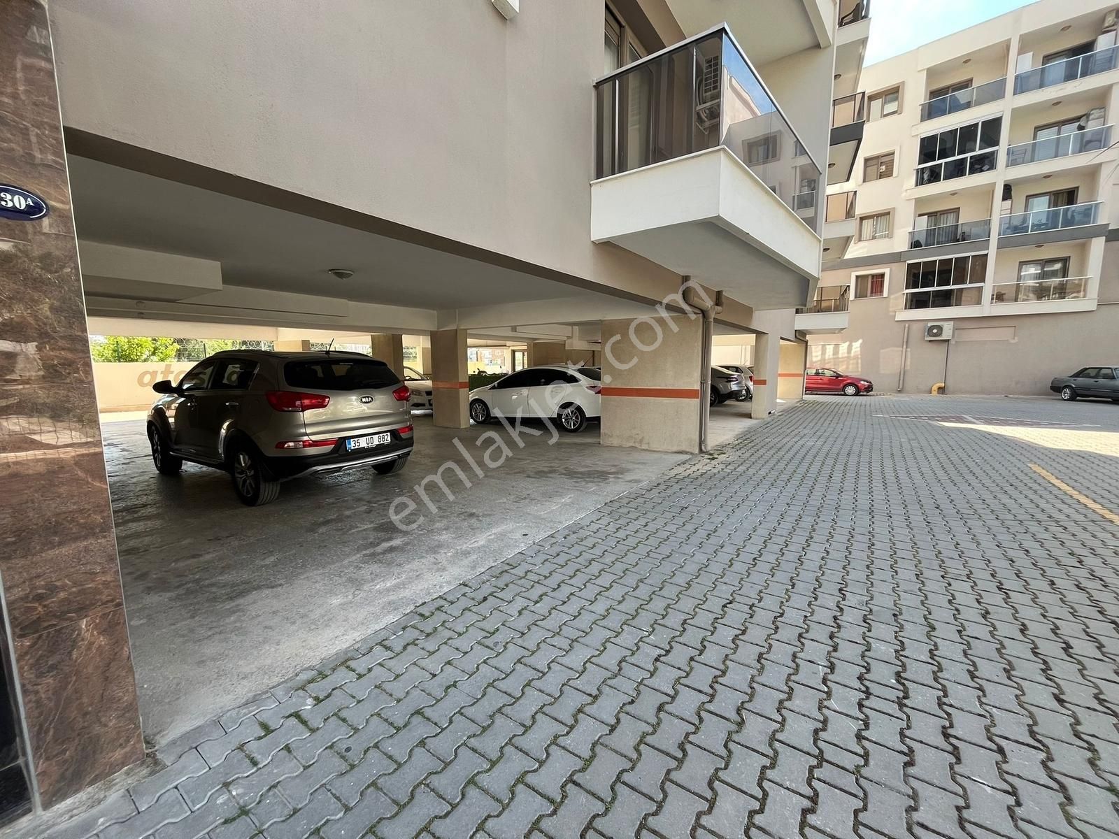 Satılık 1+1 Daire Çiğli Uğur Mumcu Mahallesi, Caddelife Sitesi - Görsel 16