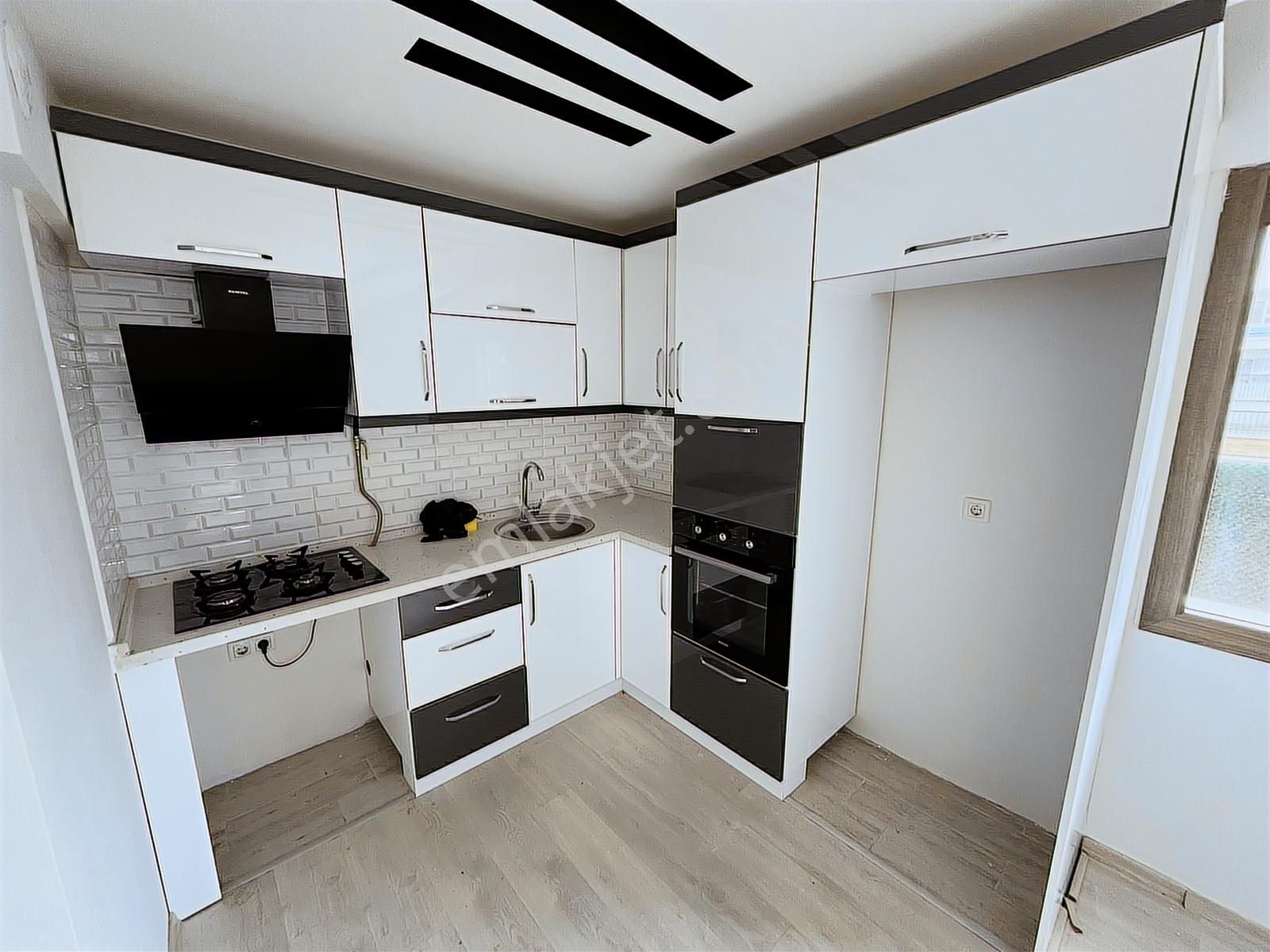 Satılık 1+1 Daire Çiğli Uğur Mumcu Mahallesi, Caddelife Sitesi - Görsel 24