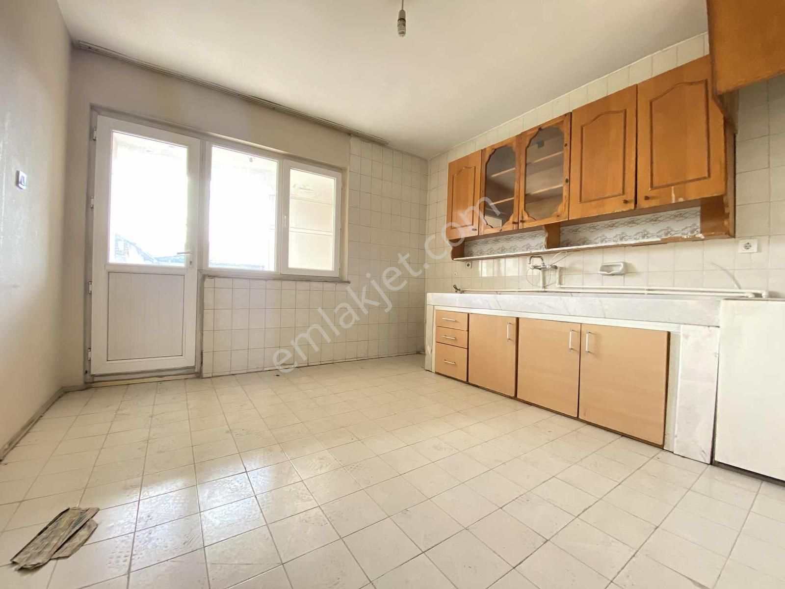 Akalın'dan Pazaryeri Yakını Geniş Balkonlu Satılık 2+1 Daire - Görsel 4