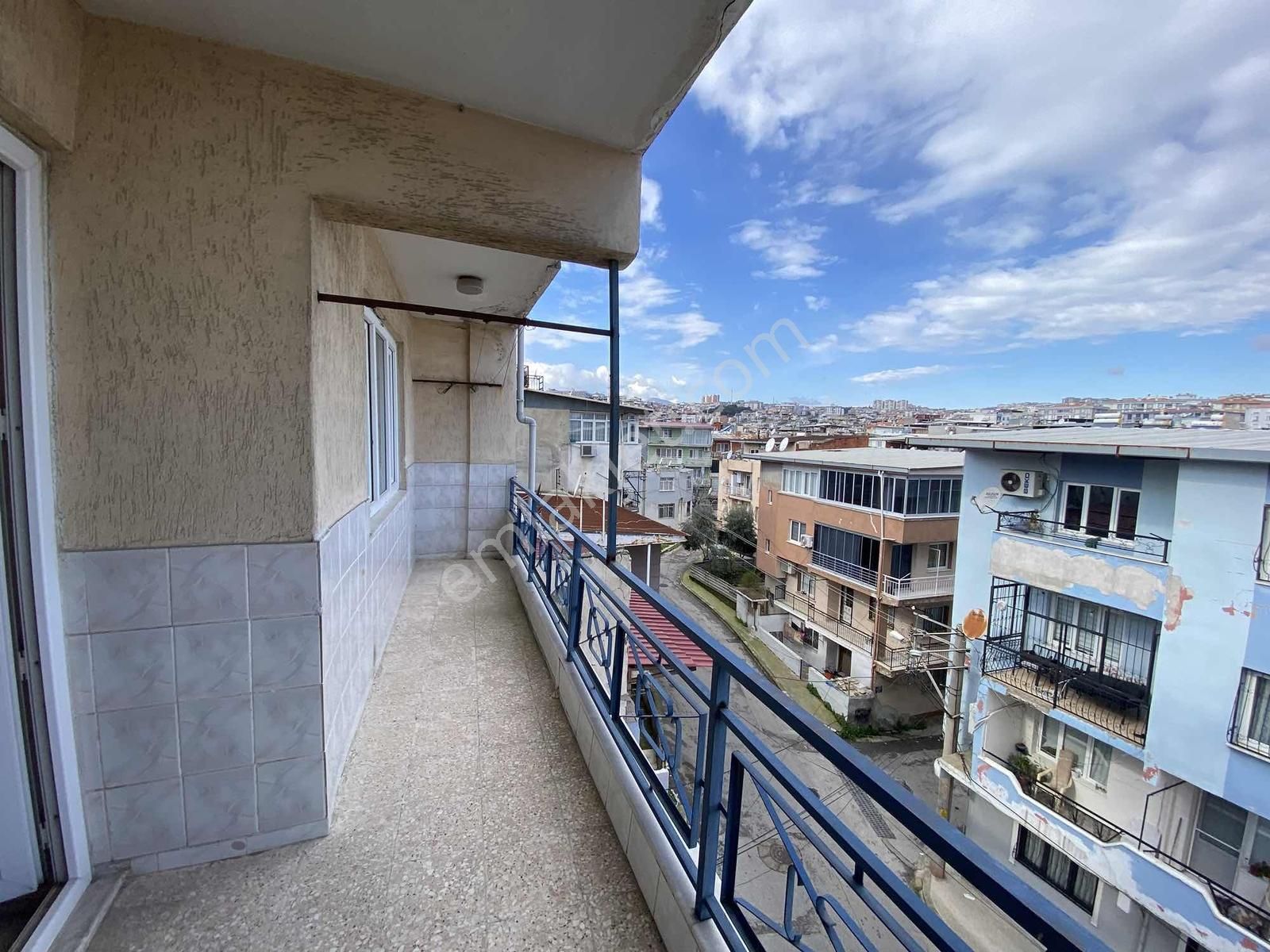 Akalın'dan Pazaryeri Yakını Geniş Balkonlu Satılık 2+1 Daire - Görsel 3