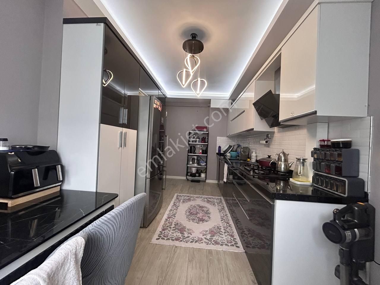 Nişantaşı Caddesine 2. Bina Donanımlı Satılık 3+1 Daire - Görsel 5