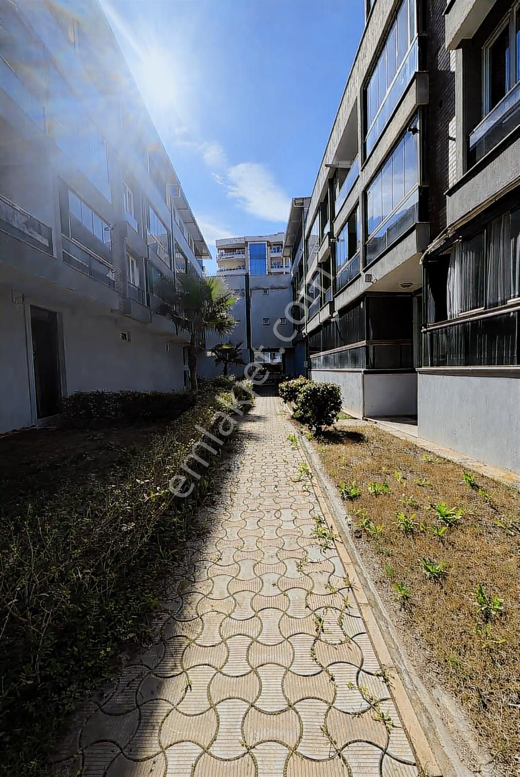 Nif Evlerinde Cam Balkonlu Özel Otoparklı Satılık 2+1 - Görsel 13