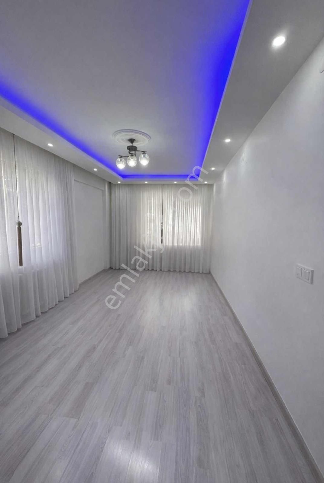 Nif Evlerinde Cam Balkonlu Özel Otoparklı Satılık 2+1 - Görsel 14