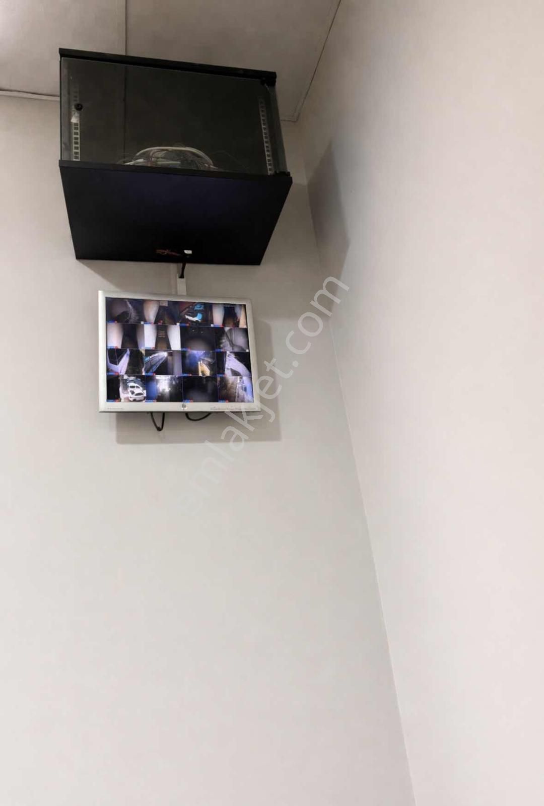 Nif Evlerinde Cam Balkonlu Özel Otoparklı Satılık 2+1 - Görsel 16