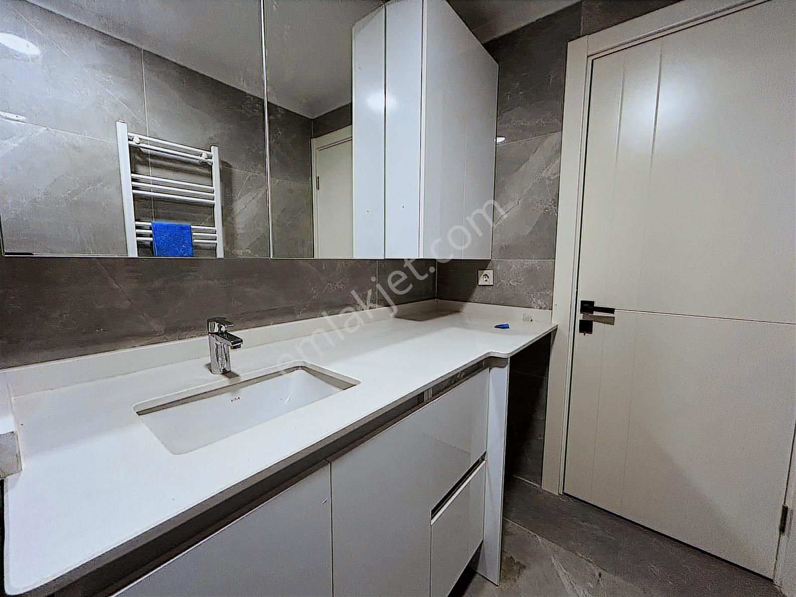 Ethemefendi Caddesinde İş Ve Konuta Uygun Sıfır Teraslı - Görsel 27