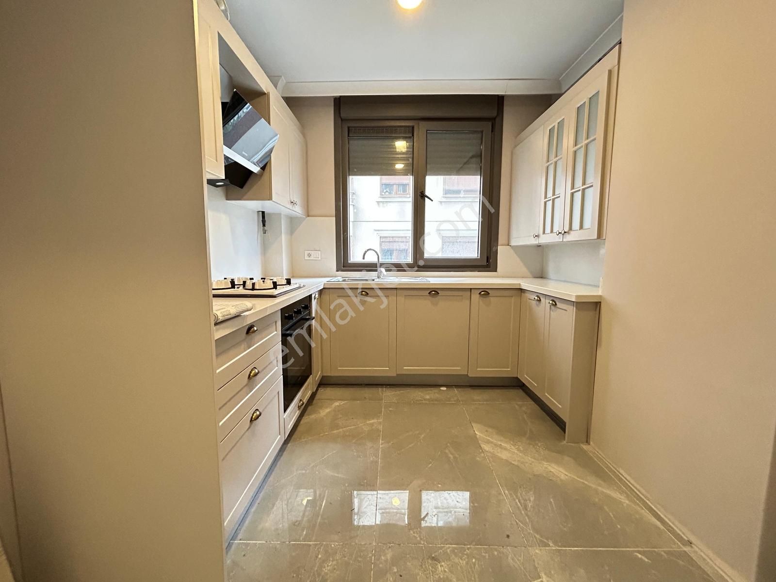 Ethemefendi Caddesinde İş Ve Konuta Uygun Sıfır Teraslı - Görsel 14