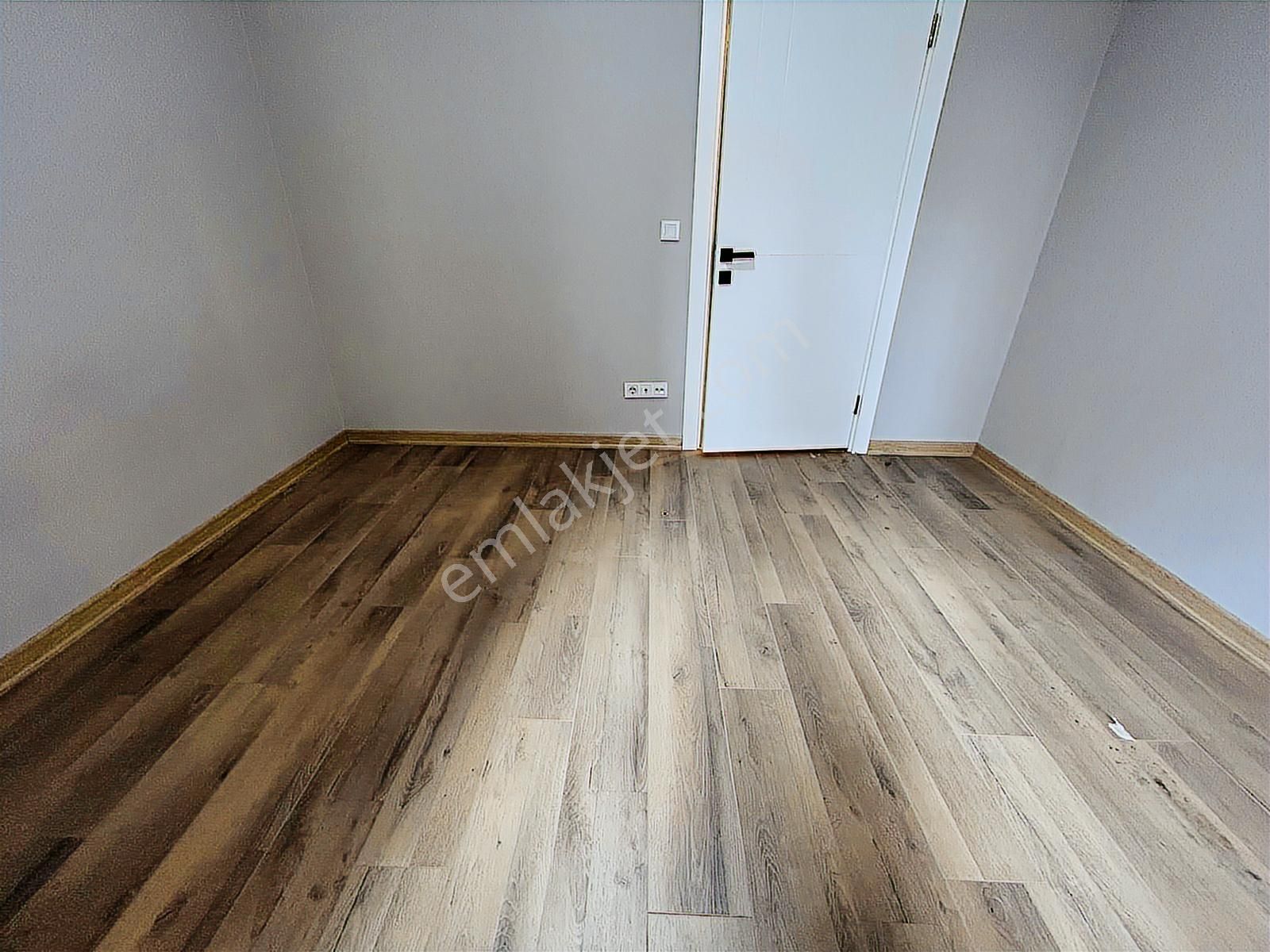 Ethemefendi Caddesinde İş Ve Konuta Uygun Sıfır Teraslı - Görsel 34