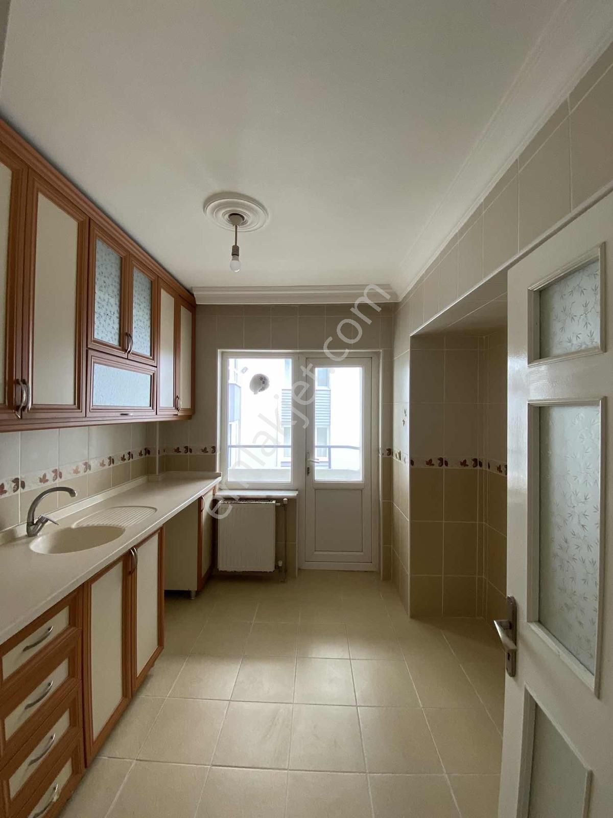 Bursa Mudanya Yolu Üzerinde, Güzelyalıda 3+1 Kiralık Daire - Görsel 15