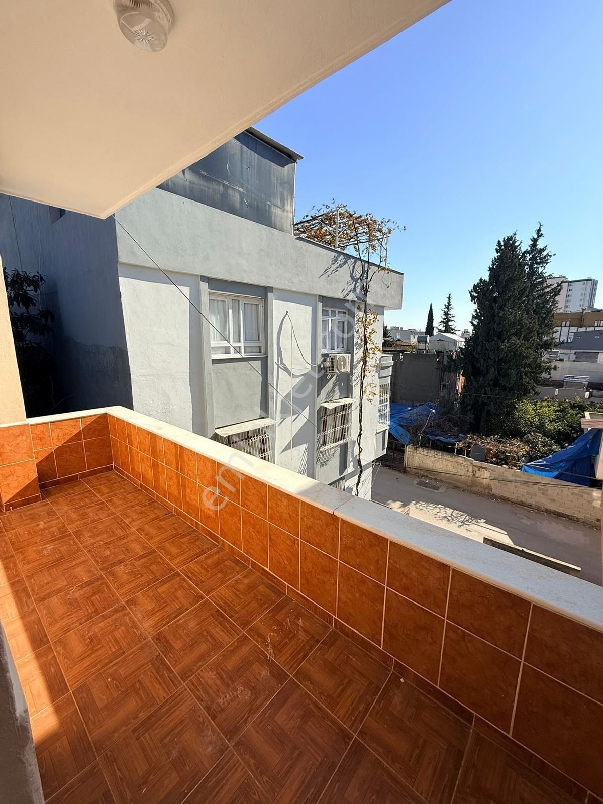 Gürselpaşa Mahallesi’nde Merkezi Konumda Geniş Oturumlu 2+1 Kiralık Müstakil Ev! - Görsel 11