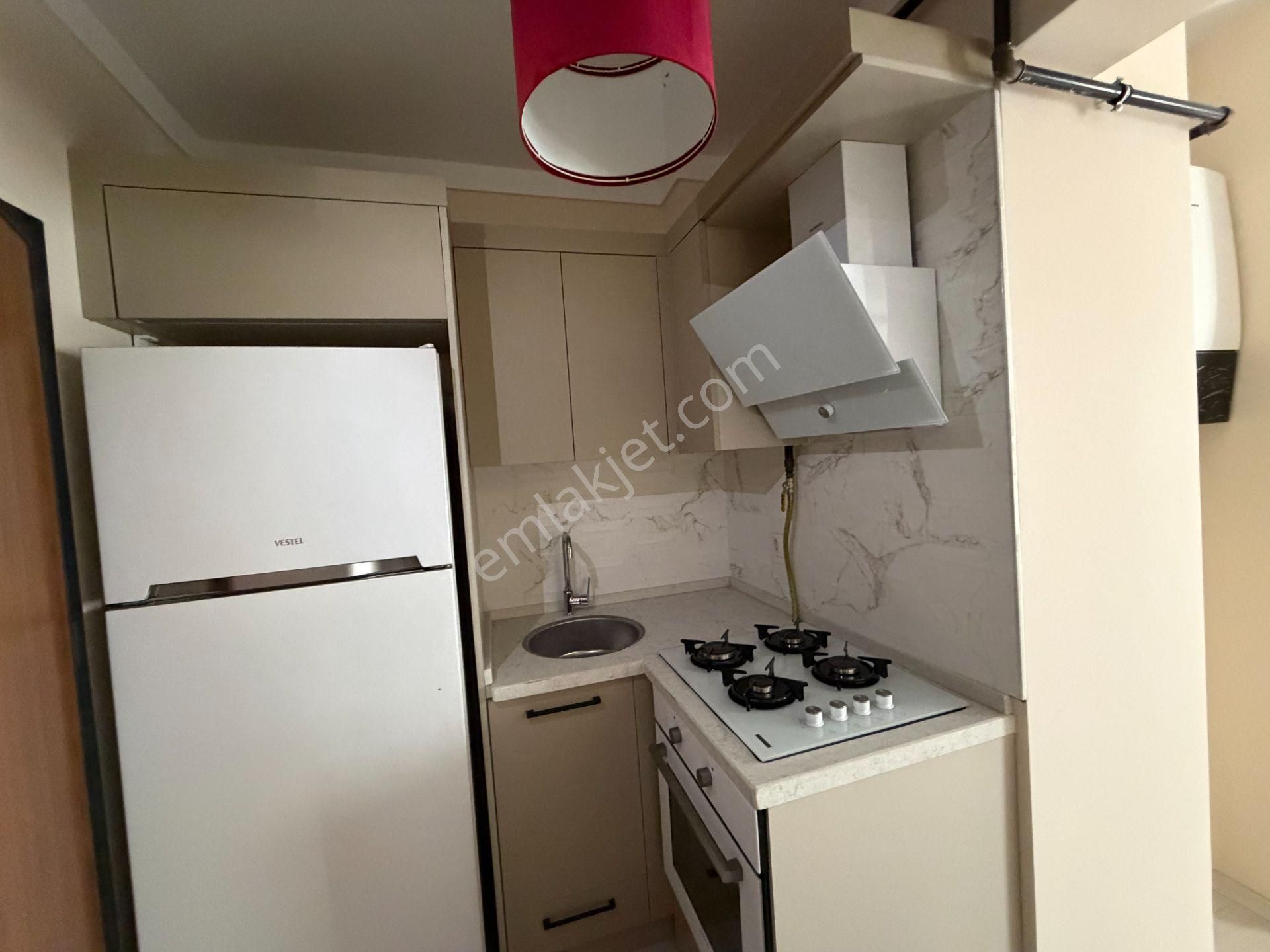 Buca Turyap'tan Merkezi Yerde Sıfır, Lüx 1+1 Eşyalı Daire - Görsel 9