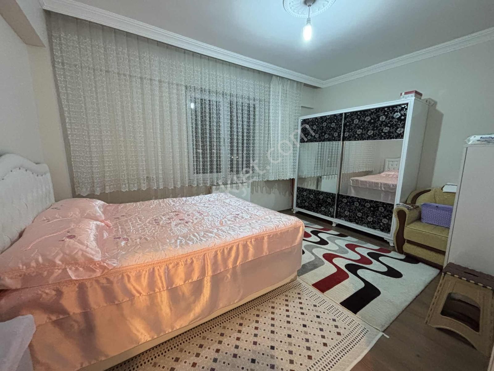 Serkent Bahçelievlerde Satılık 3+1 Daire Meskenli Ebeveyn Banyo - Görsel 16