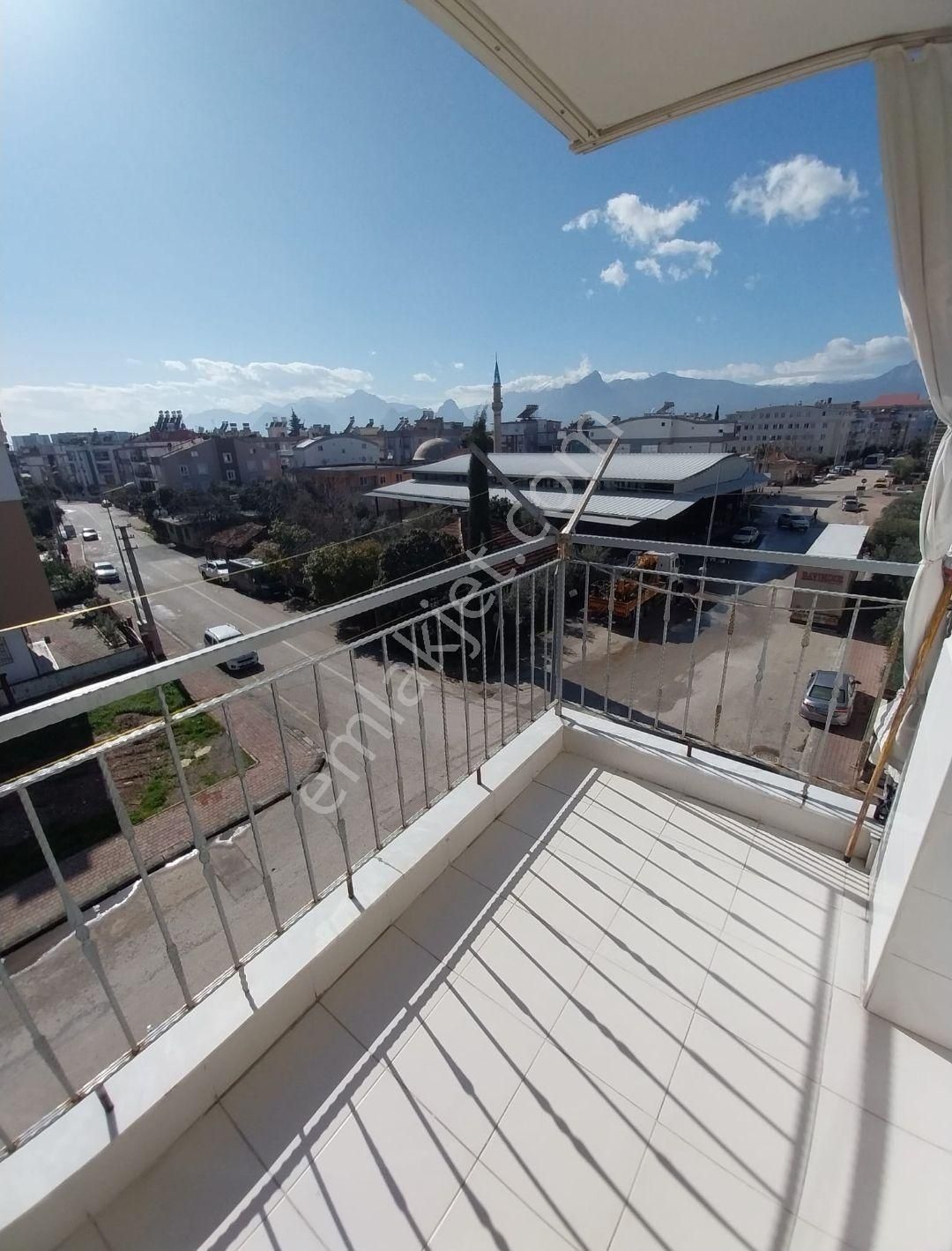 Ahatlı Mahallesinde 7+1 Satılık Dubleks Daire - Görsel 16