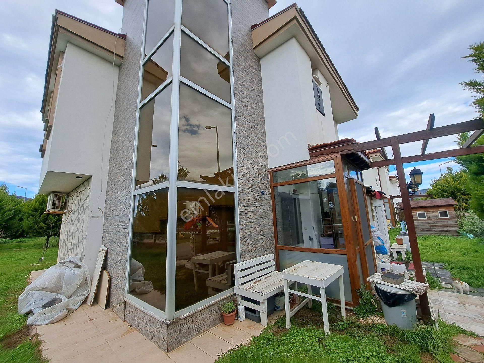 İzmir Seferihisar Doğanbey De Satılık 3+1 Havuzlu Villa - Görsel 9